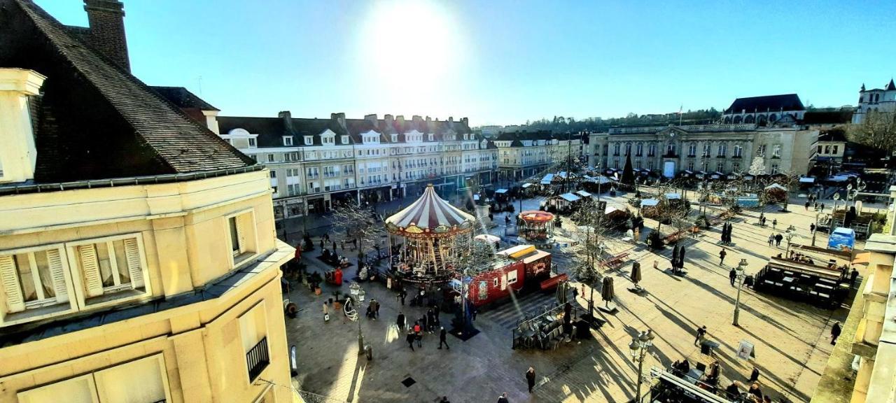 F2 Avec Sauna, Vue D'Exception Place De La Mairie Beauvais Esterno foto